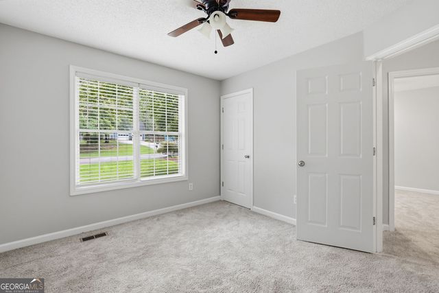 13 Finch Court SE, Acworth, GA 30102