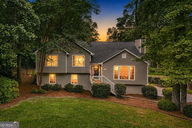 13 Finch Court SE, Acworth, GA 30102