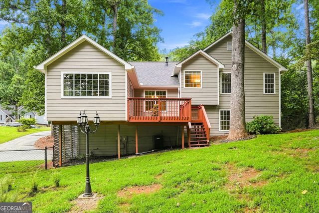 13 Finch Court SE, Acworth, GA 30102