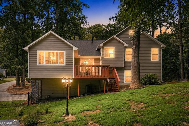 13 Finch Court SE, Acworth, GA 30102