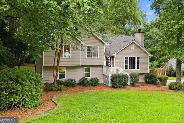 13 Finch Court SE, Acworth, GA 30102