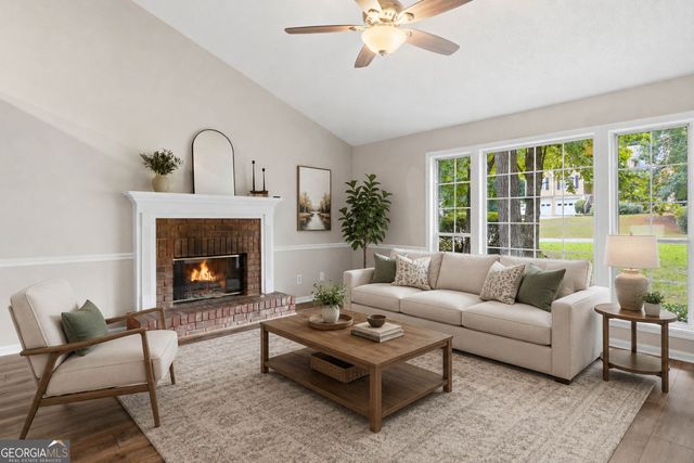 13 Finch Court SE, Acworth, GA 30102