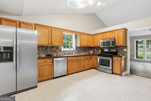 13 Finch Court SE, Acworth, GA 30102