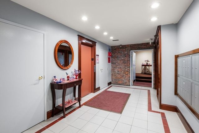 99 Fulton Street 2-5, Boston, MA 02109