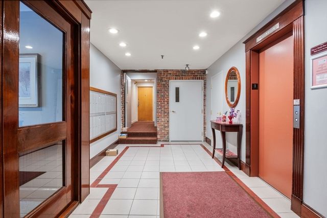 99 Fulton Street 2-5, Boston, MA 02109