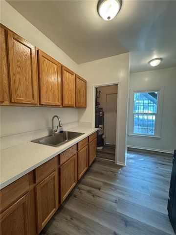 1246 N Kenmore Ave, Los Angeles, CA 90029