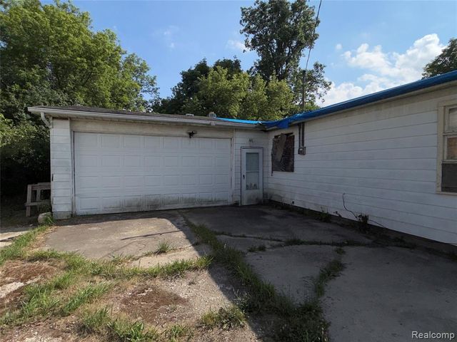 1387 W Princeton Avenue, Flint, MI 48505