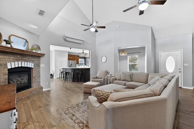 406 N Meigs Street, St Jo, TX 76265