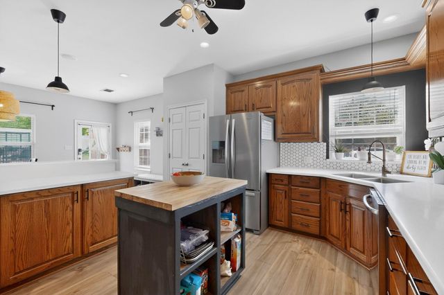406 N Meigs Street, St Jo, TX 76265