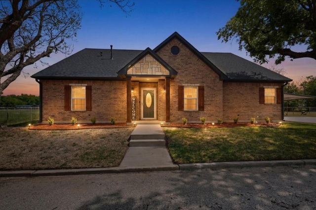 406 N Meigs Street, St Jo, TX 76265