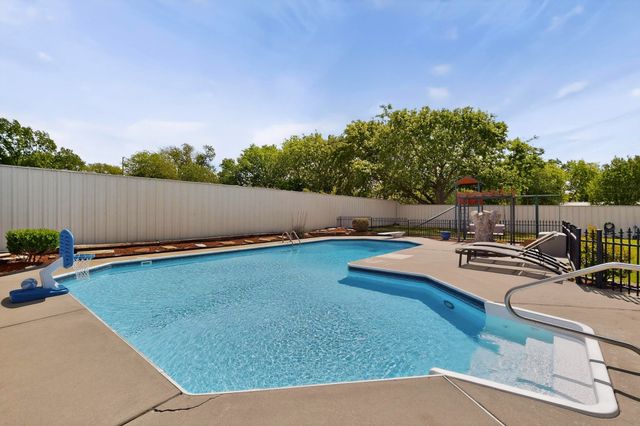 406 N Meigs Street, St Jo, TX 76265