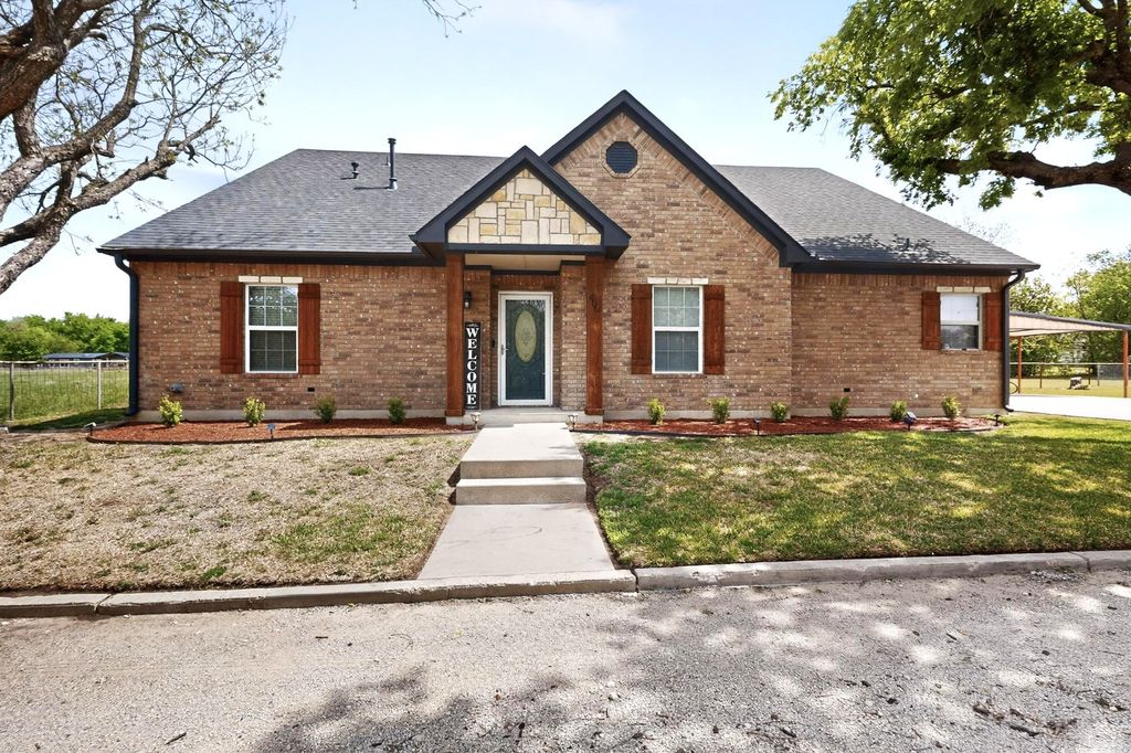 406 N Meigs Street, St Jo, TX 76265