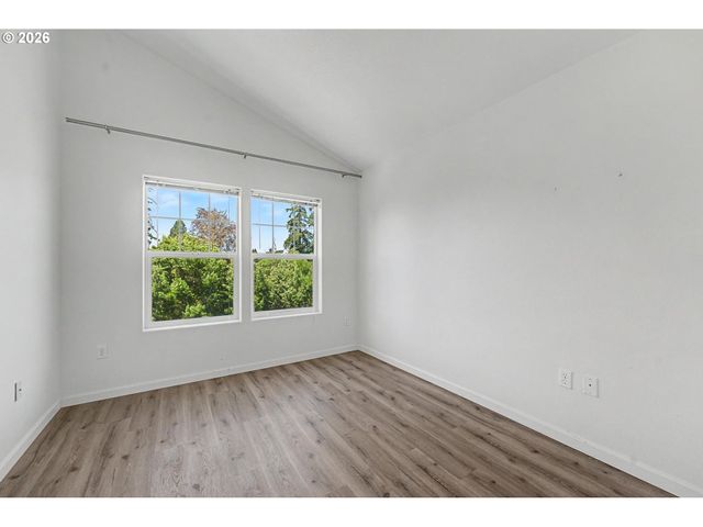 545 Nw LOST SPRINGS Ter 106, Portland, OR 97229