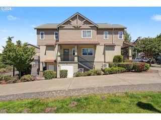 545 Nw LOST SPRINGS Ter 106, Portland, OR 97229