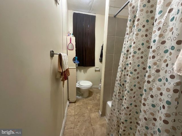1811 RIVER AVE, Camden, NJ 08105