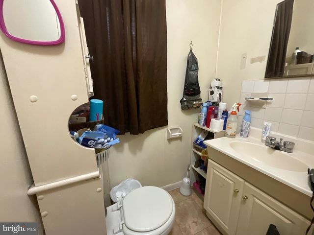 1811 RIVER AVE, Camden, NJ 08105