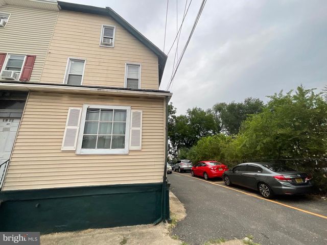 1811 RIVER AVE, Camden, NJ 08105
