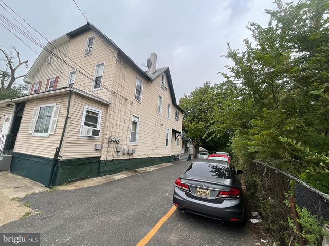 1811 RIVER AVE, Camden, NJ 08105