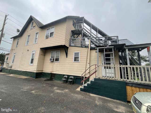 1811 RIVER AVE, Camden, NJ 08105