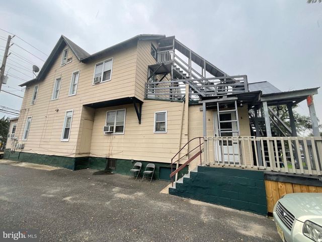 1811 RIVER AVE, Camden, NJ 08105