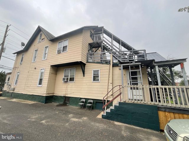 1811 RIVER AVE, Camden, NJ 08105