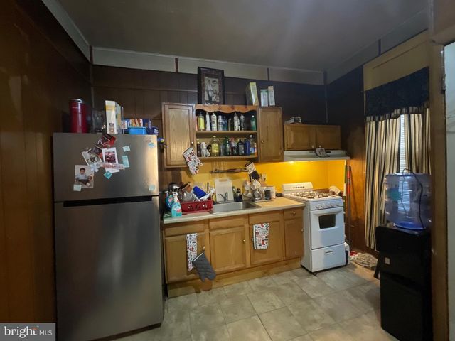 1811 RIVER AVE, Camden, NJ 08105
