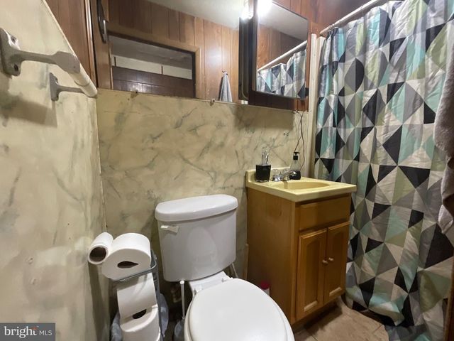 1811 RIVER AVE, Camden, NJ 08105