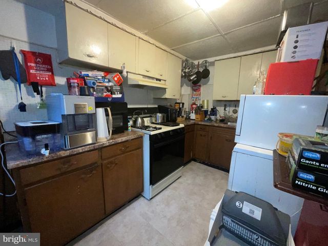 1811 RIVER AVE, Camden, NJ 08105