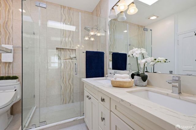 2050 16th Avenue, San Francisco, CA 94116