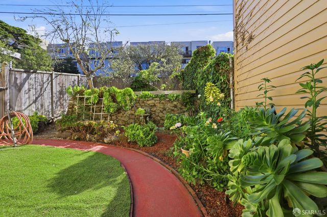 2050 16th Avenue, San Francisco, CA 94116