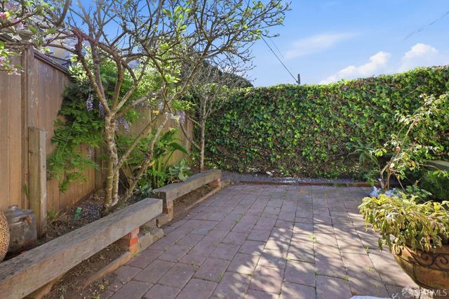 2050 16th Avenue, San Francisco, CA 94116