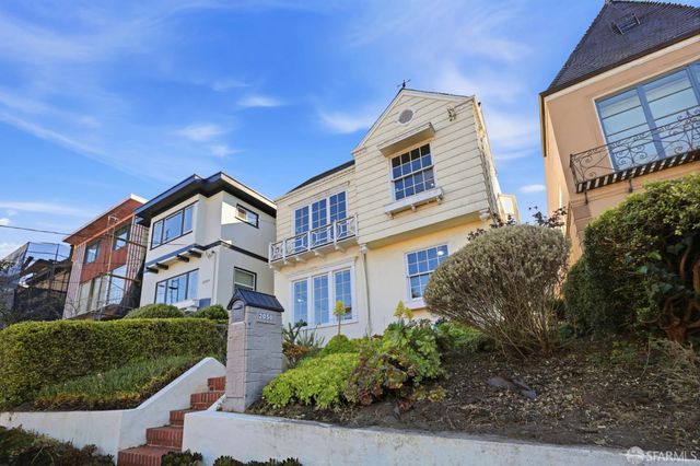 2050 16th Avenue, San Francisco, CA 94116