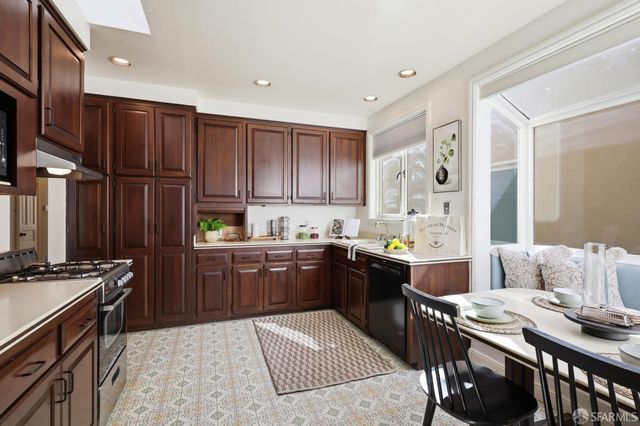 2050 16th Avenue, San Francisco, CA 94116