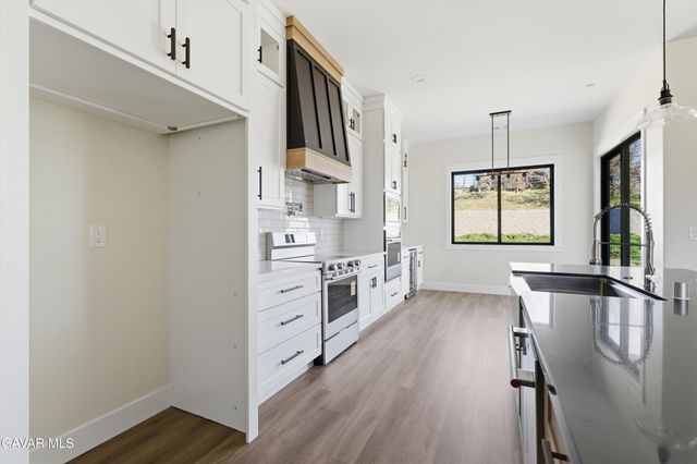 28901 Birkdale Court, Stallion Springs, CA 93561