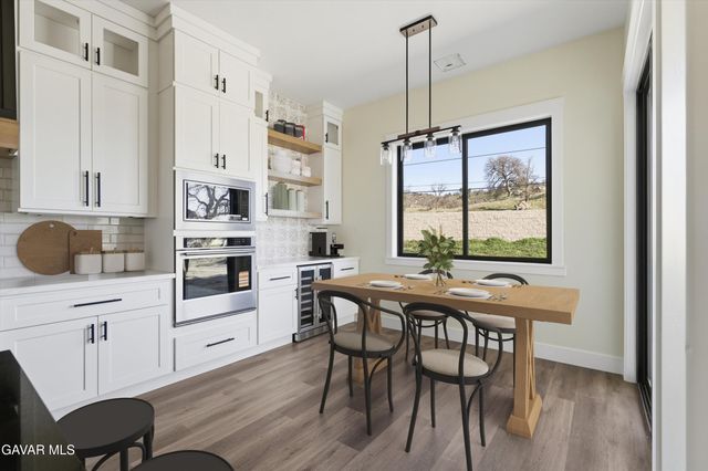 28901 Birkdale Court, Stallion Springs, CA 93561