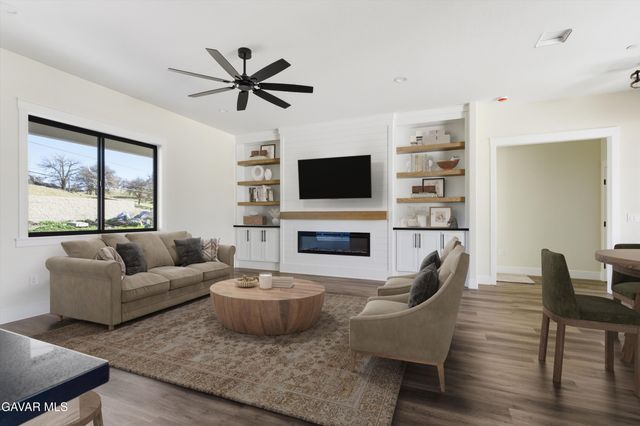 28901 Birkdale Court, Stallion Springs, CA 93561