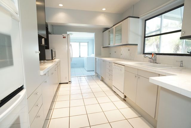 127 Bravado Lane, West Palm Beach, FL 33404