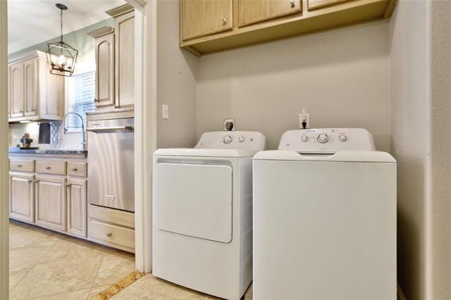 2133 Forest Way Boulevard, Westlake, LA 70669