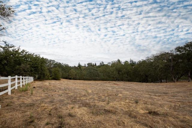 15288 Via Pinto, Monte Sereno, CA 95030