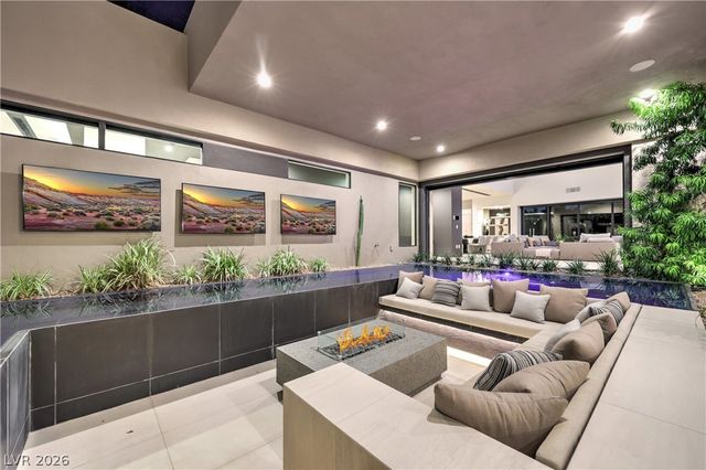 7070 Nomi Court, Las Vegas, NV 89120