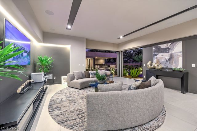 7070 Nomi Court, Las Vegas, NV 89120