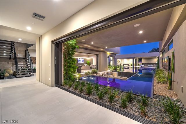 7070 Nomi Court, Las Vegas, NV 89120