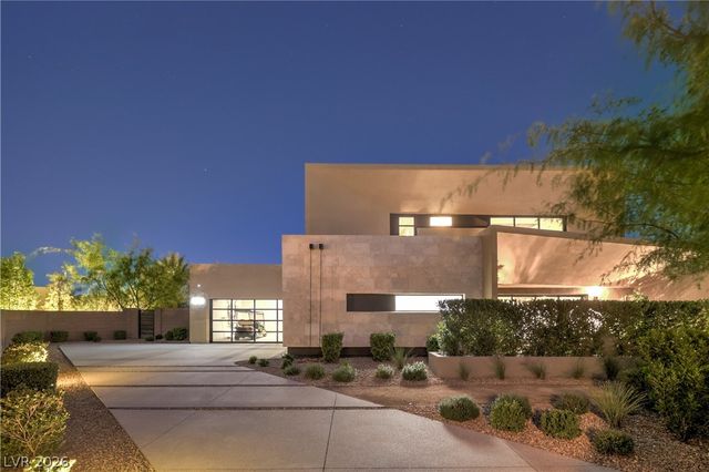 7070 Nomi Court, Las Vegas, NV 89120