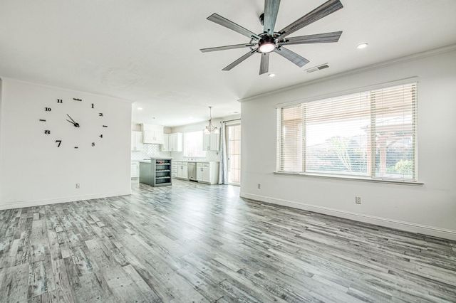 1407 E Via Marbella Drive, Fresno, CA 93730