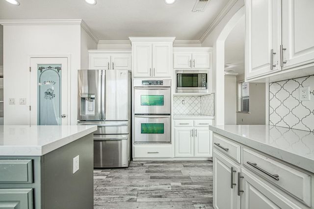 1407 E Via Marbella Drive, Fresno, CA 93730