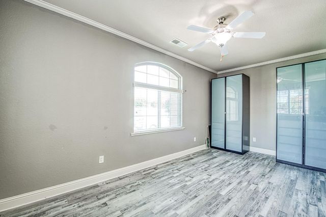 1407 E Via Marbella Drive, Fresno, CA 93730