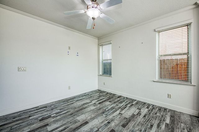 1407 E Via Marbella Drive, Fresno, CA 93730