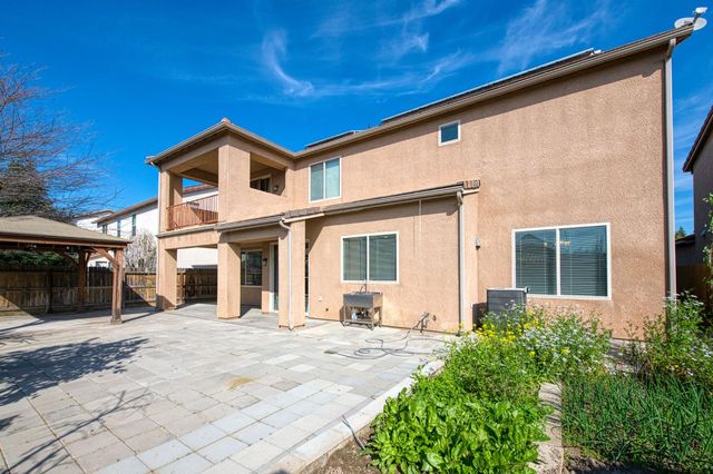 1407 E Via Marbella Drive, Fresno, CA 93730