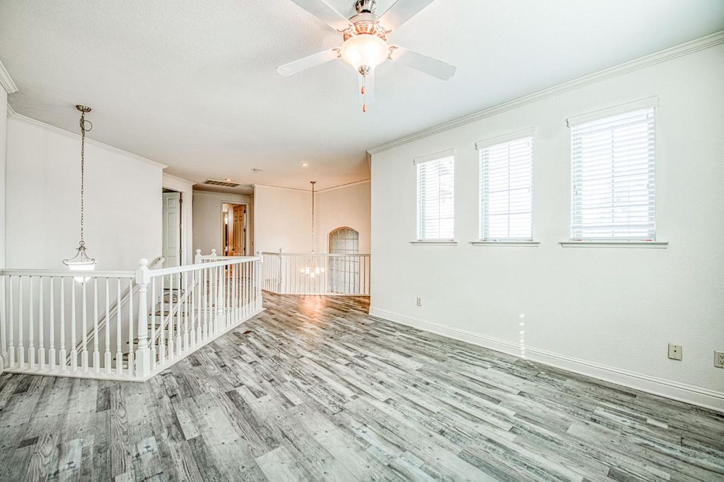 Image 31 of property listing at 1407 E Via Marbella Drive, Fresno, CA 93730