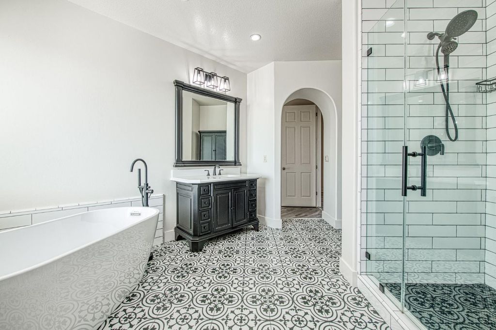 Image 35 of property listing at 1407 E Via Marbella Drive, Fresno, CA 93730